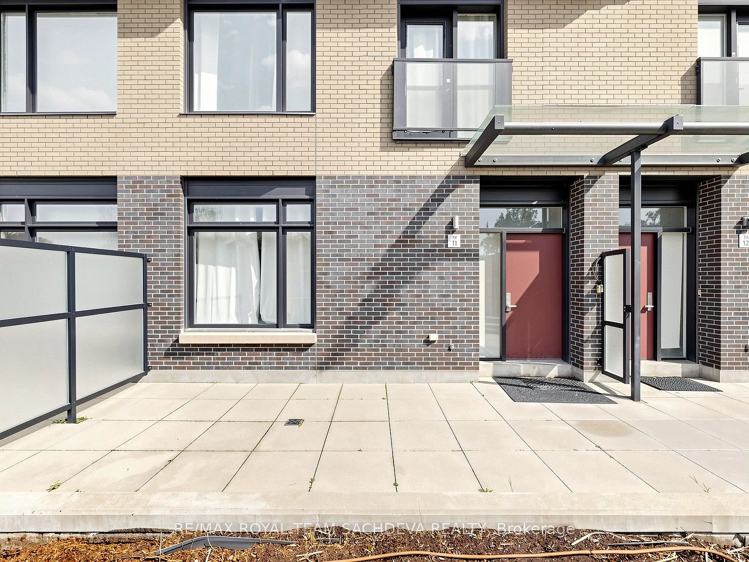 3 bed, $3,850 — Photo 2