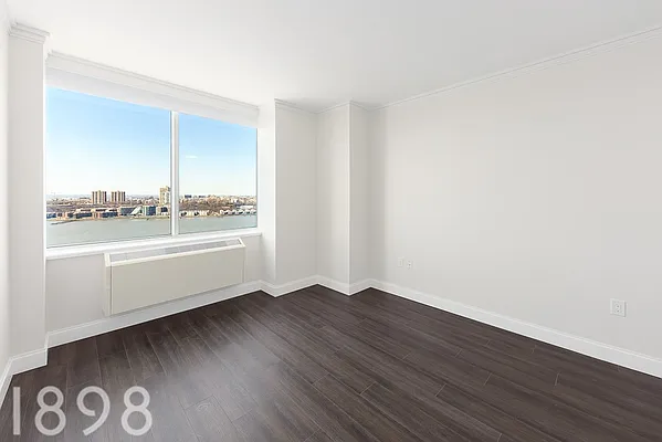 Rented by A&E Real Estate Management | media 36