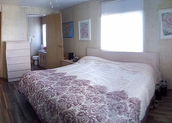 3rd image of 1335 Fleming Ave #61