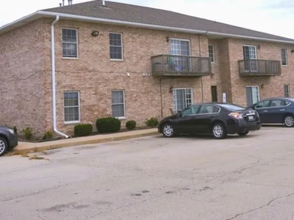 555 Strack St #104, Cortland, IL 60112