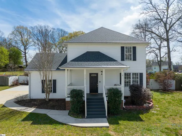 213 Ellen Woodside St, Pelzer, SC 29669