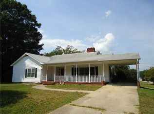 107 Frank St, Westminster, SC 29693