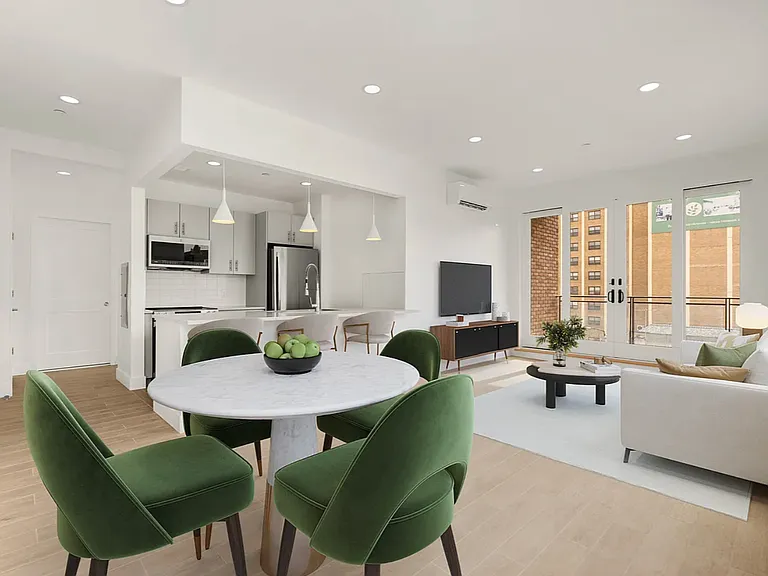 2833 Brighton 3 St #1B — Photo 2