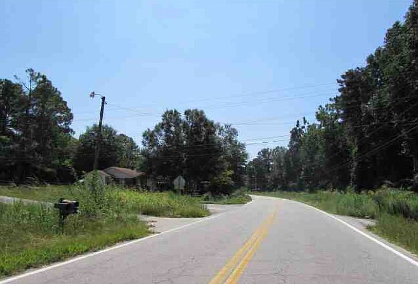 2nd image of 405 Rivelon Rd