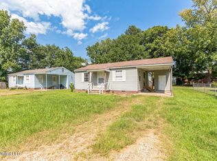 114 Saint Paul St, Pearl, MS 39208