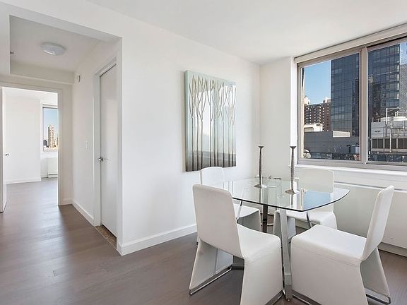 3rd image of 561 10th Ave APT 39D