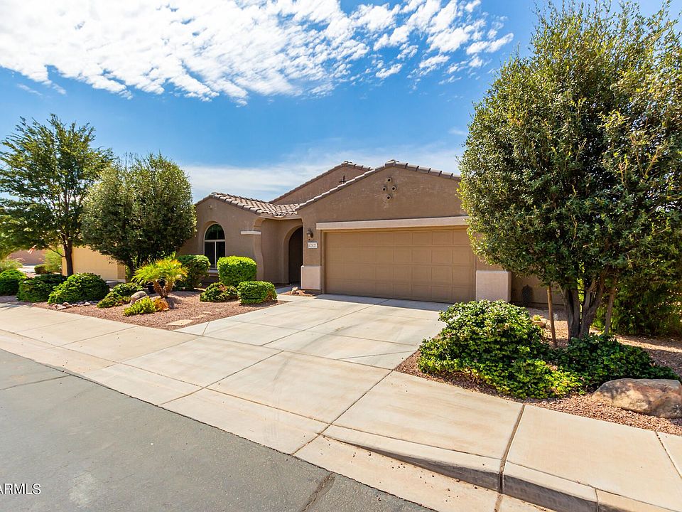 1st image of 42825 W Sandpiper Dr