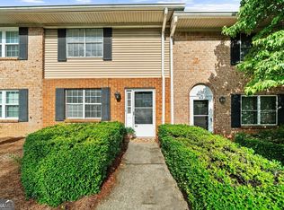 406 Northdale Ct, Lawrenceville, GA 30046