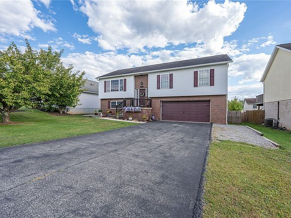 2nd image of 105 Frank Cir