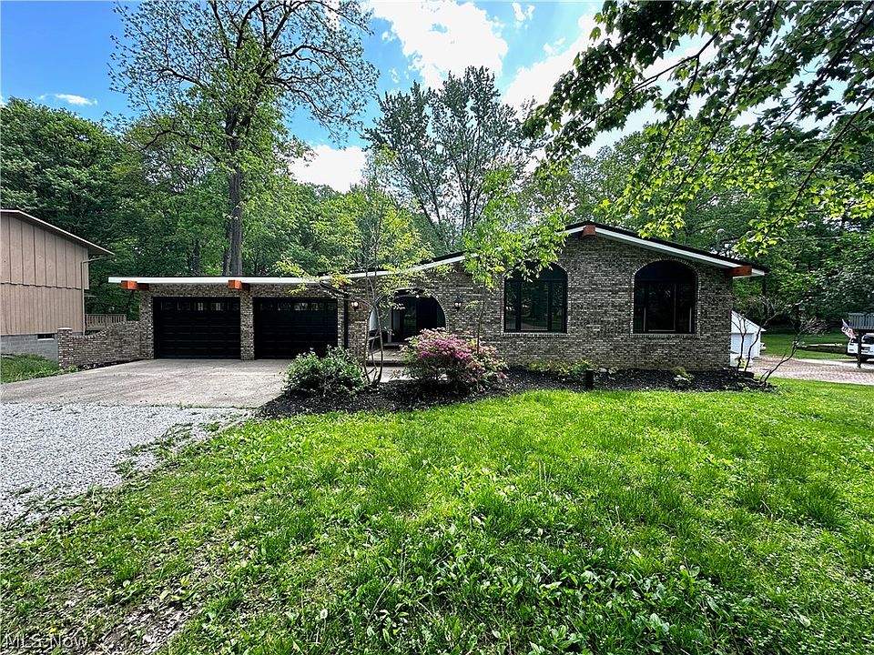 5789 Brookwood Dr, Akron, OH 44319 Zillow