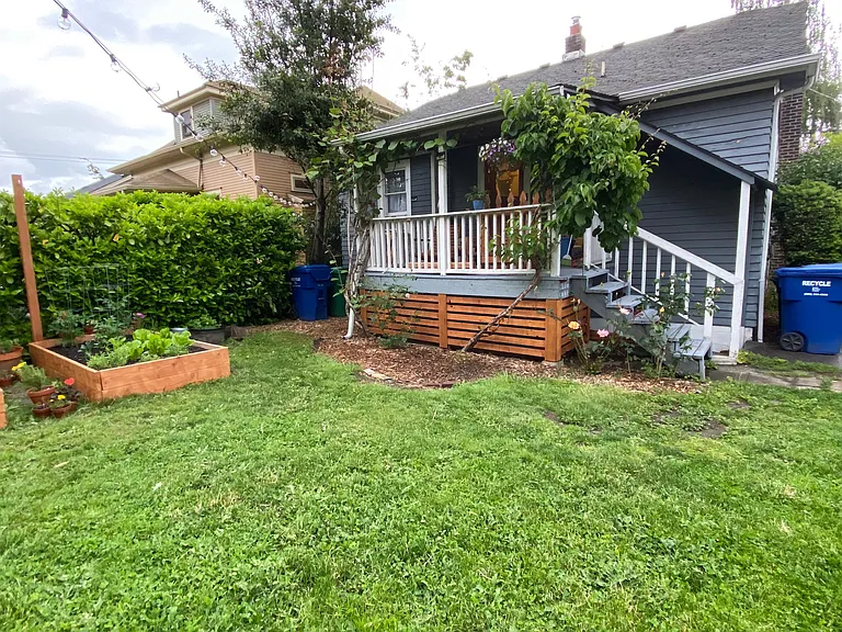 5329 9th Ave NE — Photo 11