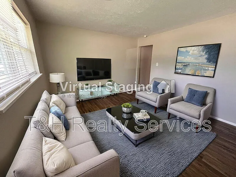 2 bed, 1.0 bath, 841 sqft, $1,150 — Photo 3