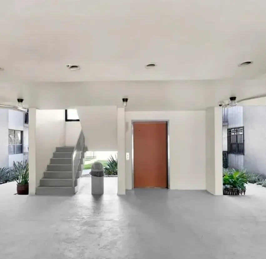 Building Photo - 1101 SW 122nd Ave #406
