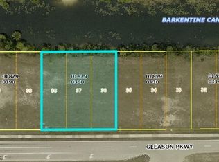 723 Gleason Pkwy, Cape Coral, FL 33914