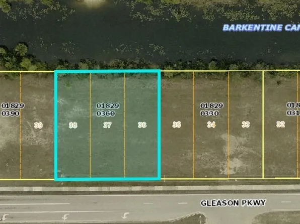 723 Gleason Pkwy, Cape Coral, FL 33914