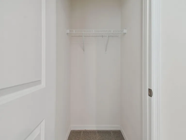 32895 Regent Canal St — Photo 14