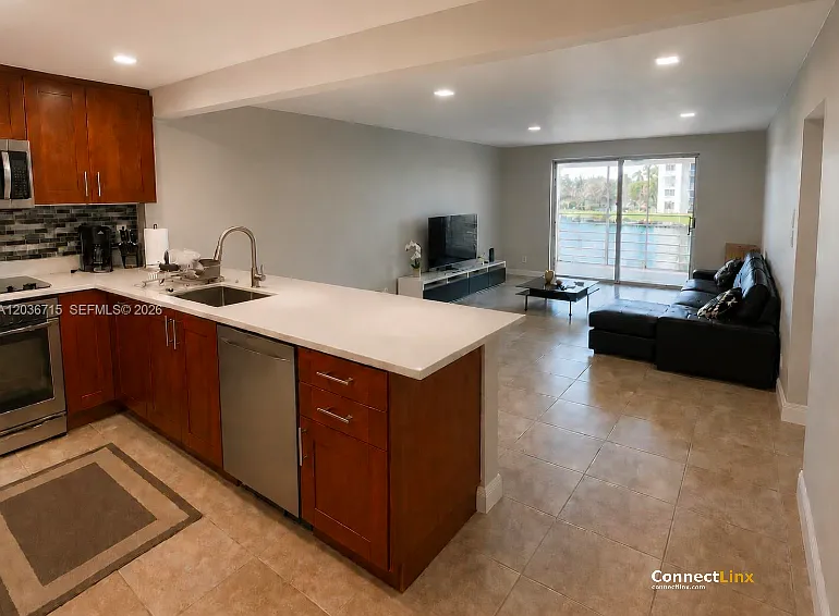 2 bed, 2.0 bath, 1190 sqft, $2,600 — Photo 4