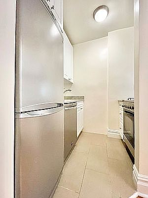 4th image of 185 Claremont Ave APT 5C