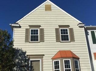 1438 Vineyard Ct, Crofton, MD 21114