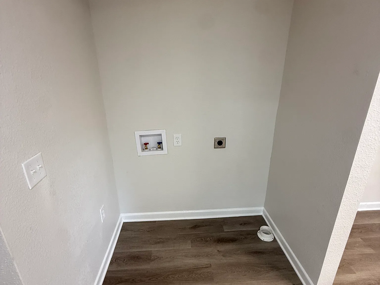 3 bed, 999 sqft, $1,450 — Photo 4