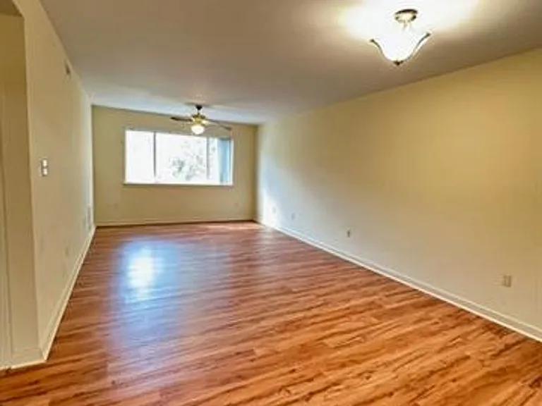 1203 Jamestown Rd #A — Photo 4