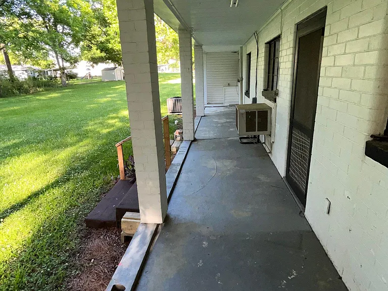 801 Douglas Ave — Photo 16