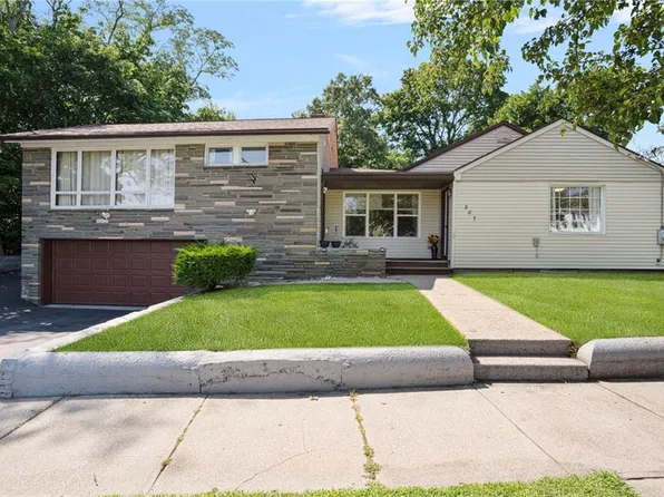 807 Pontiac Ave, Cranston, RI 02910