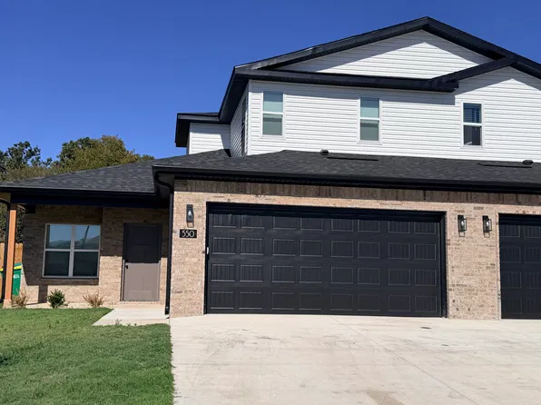 550 Cosmos St, Centerton, AR 72719