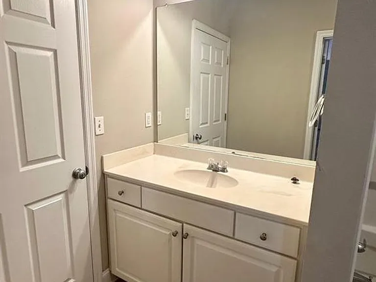 900 Dean Lee Dr #206 — Photo 13