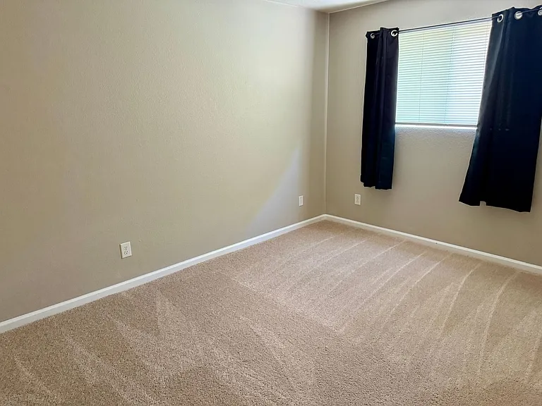4414 W Altadena Ave — Photo 20