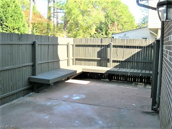 3rd image of 808 Biltmore Dr