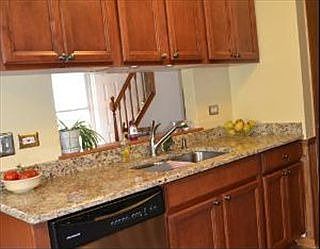 5th image of 17035 Circle Dr E