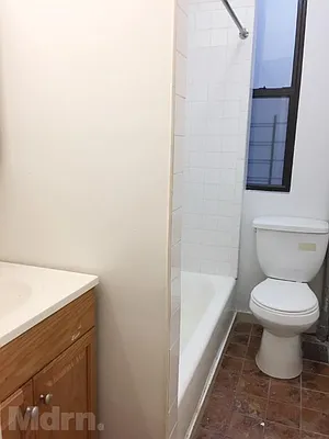 Rented by Mdrn Residential | media 28