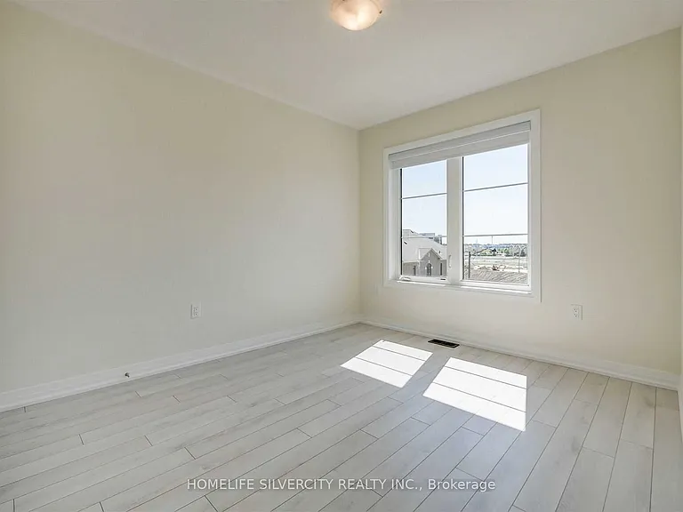 53 Ravenbury St — Photo 30