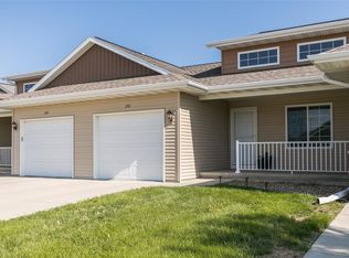 1154 Crescent View Dr NE, Cedar Rapids, IA 52402