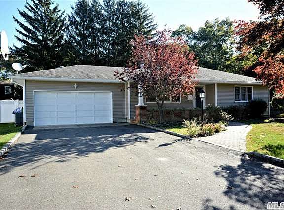 2nd image of 217 Seville Blvd