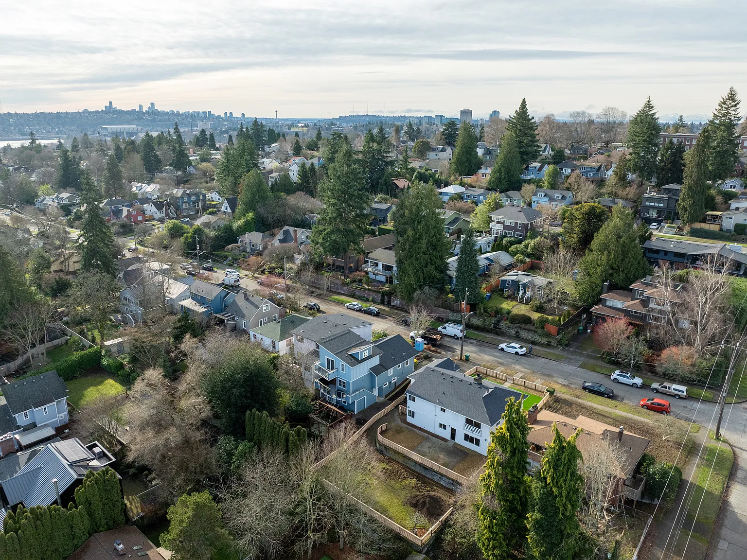 37th Ave NE, Seattle — Photo 4
