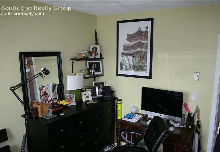 483 E Broadway #6 — Photo 26