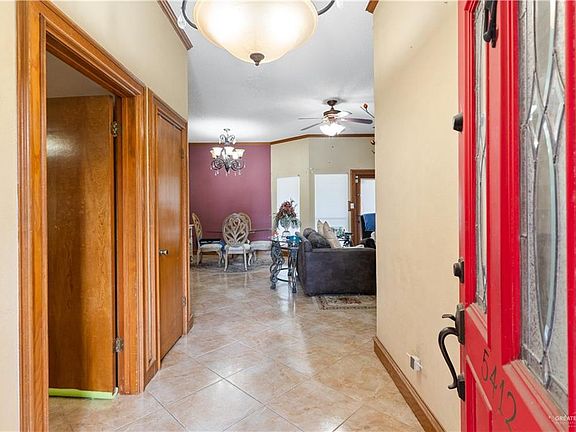 4th image of 5412 N 32nd St