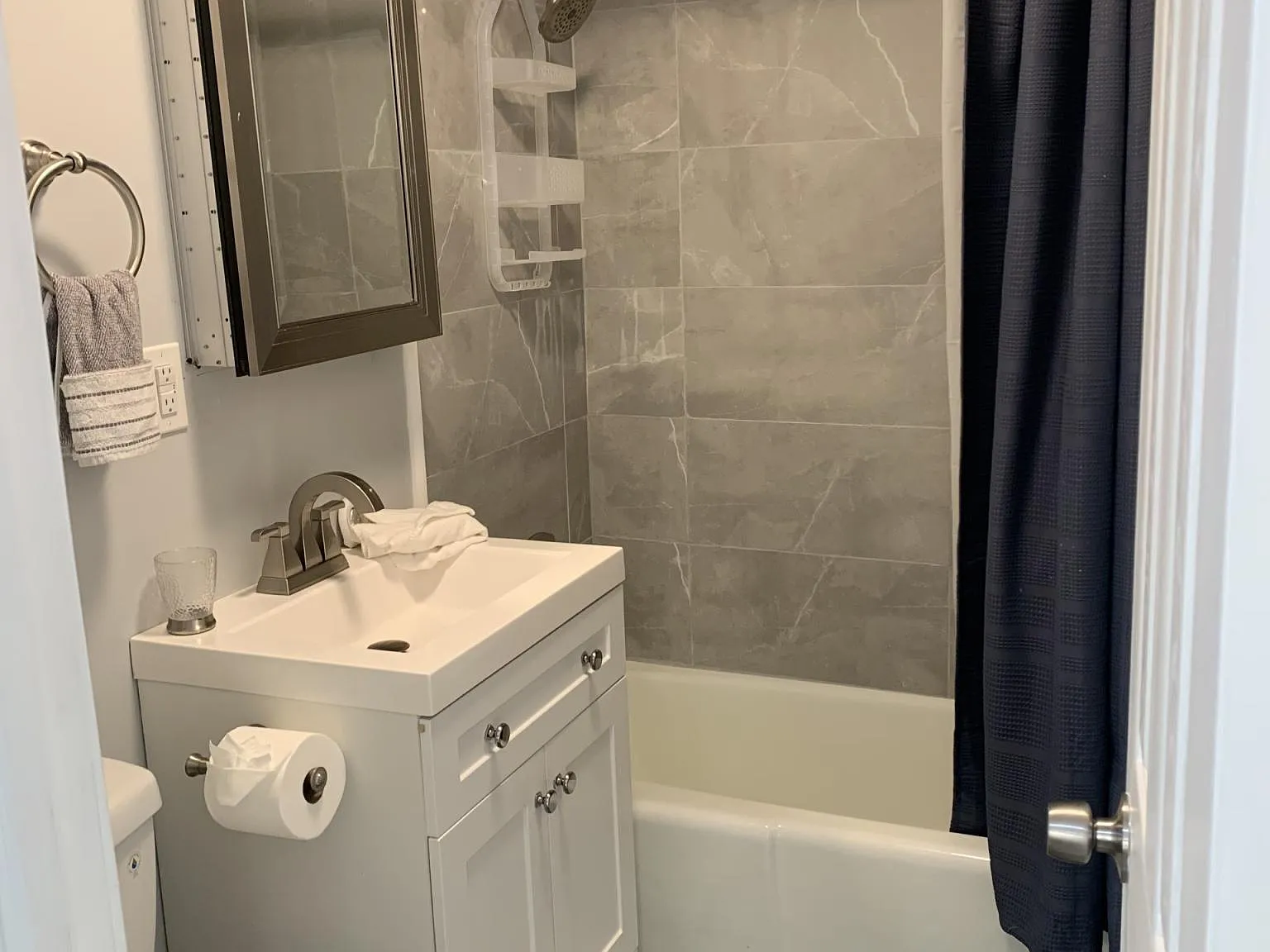 Studio, 500 sqft, $1,600 — Photo 4
