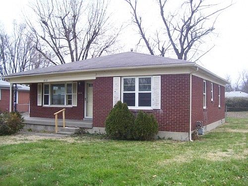 3rd image of 8537 Vicki Ln