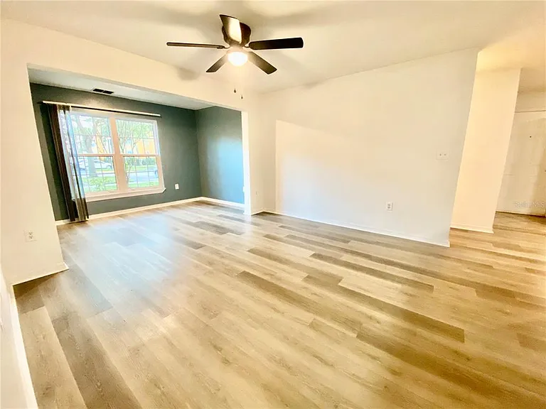 5463 Vineland Rd #5103 — Photo 16