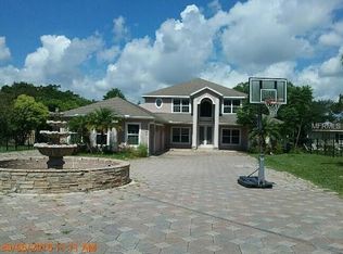 1624 Twin Lake Dr, Gotha, FL 34734