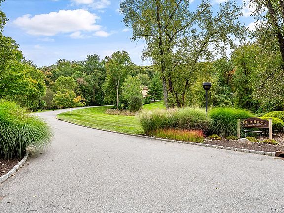 5th image of 18 Deer Ridge Road