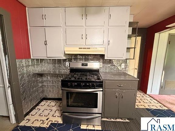 3rd image of 1621 N 4th St