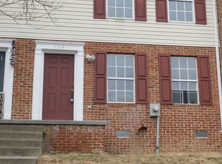 104 Waterford Ln, Winchester, VA 22602