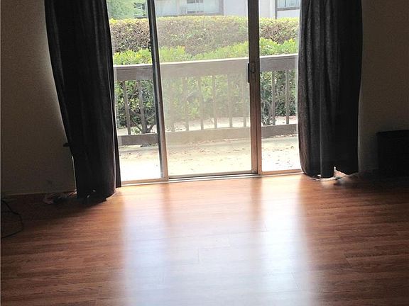 5th image of 328 S Miraleste Dr Unit 210