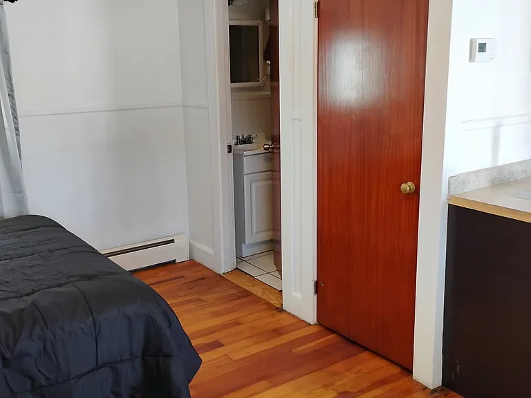 217 E Main St — Photo 5