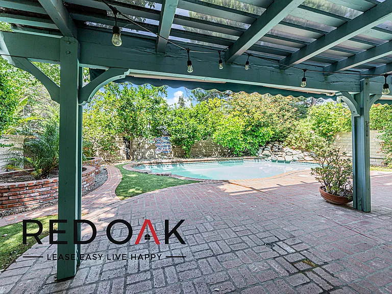 19312 Yolie Ln — Photo 9