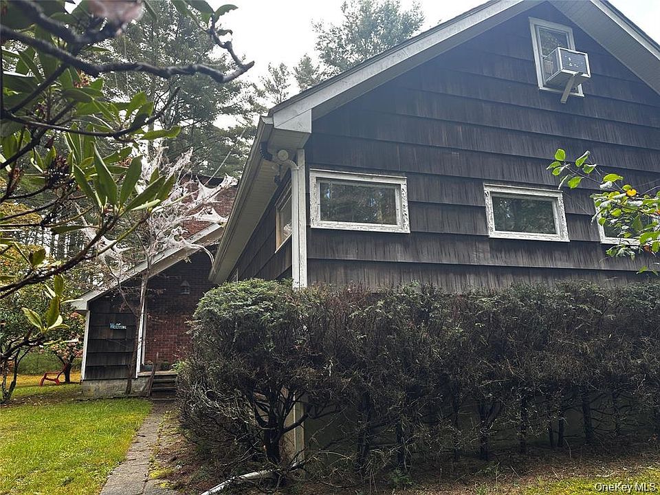 90 Hillside Road, Barryville, NY 12719 | Zillow